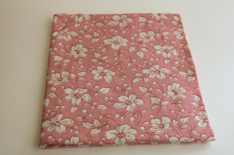 photo of vintage cotton feedsack fabric, floral print apple blossom pink & white #2