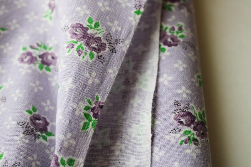 photo of vintage cotton feedsack fabric, girly old fashioned floral dusty lavender roses #3