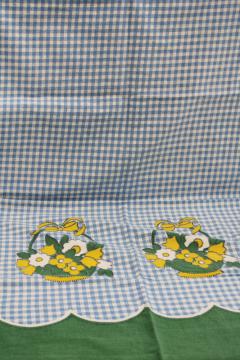 catalog photo of vintage cotton feedsack fabric, spring flower basket border blue gingham print 