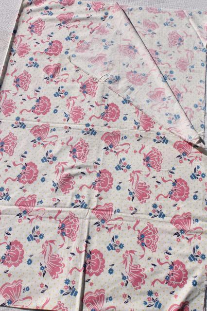 photo of vintage cotton feedsack fabric, whole feed sack w/ pink aprons print #5