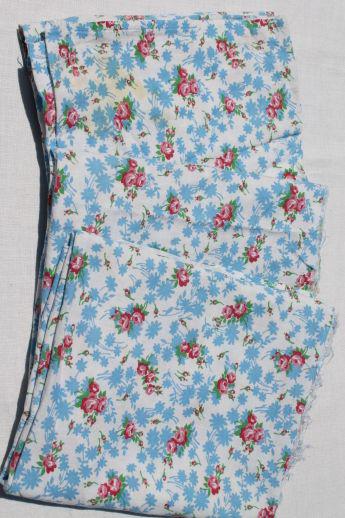 photo of vintage cotton feedsacks w/ chain stitching, matching prints for quilting fabric or pillowcases #1