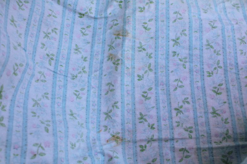 photo of vintage cotton flannel fabric, girly granny floral cottagecore flowered print #5