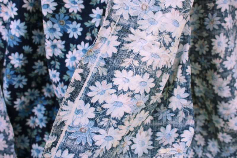 photo of vintage cotton flannel fabric, prairie girl granny floral daisies on dark blue #4