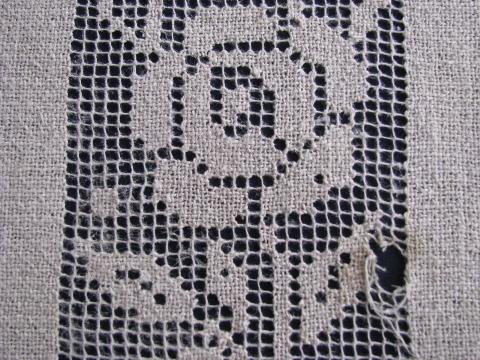 photo of vintage cotton needle lace tablecloths, old roses and wide border on net #9