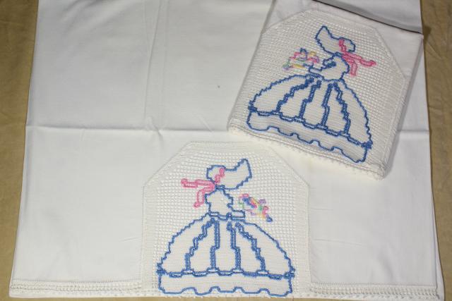 photo of vintage cotton pillowcases w/ embroidery and crochet lace edgings, embroidered fancywork #9