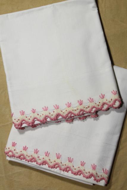 photo of vintage cotton pillowcases w/ embroidery and crochet lace edgings, embroidered fancywork #18