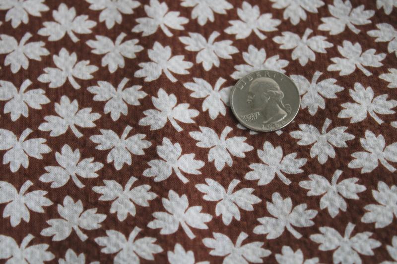 photo of vintage cotton plisse fabric w/ leaf print, tiny leaves white on brown #2