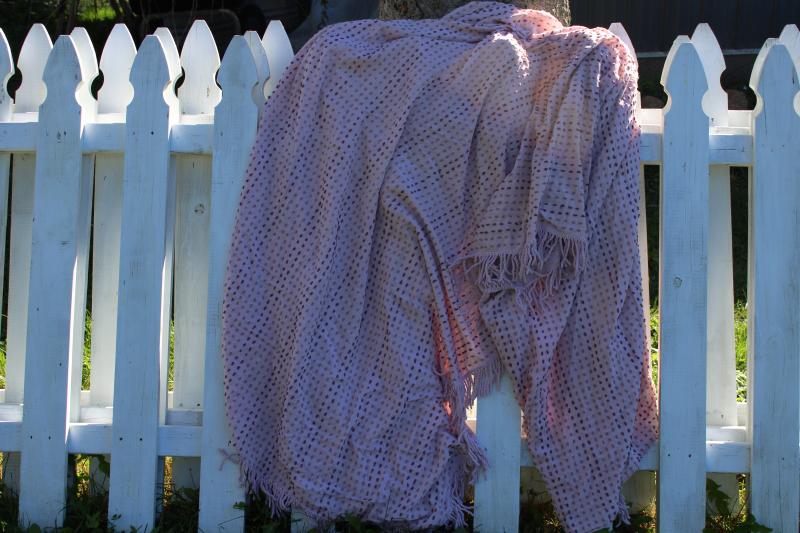 photo of vintage cotton popcorn tufted chenille bedspread, faded lavender lilac color #1