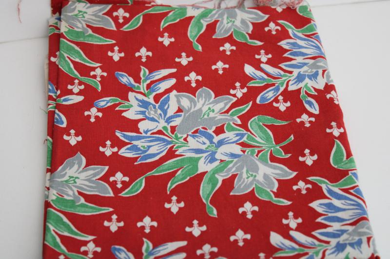 photo of vintage cotton print feed sack fabric, french fleur de lis & lilies floral #1