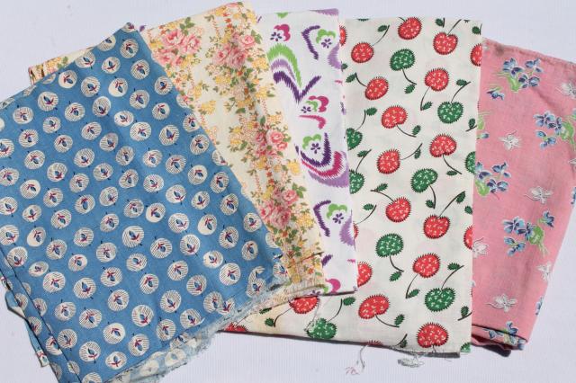 photo of vintage cotton print feedsack fabric lot, authentic farm feed sacks grain bags #1