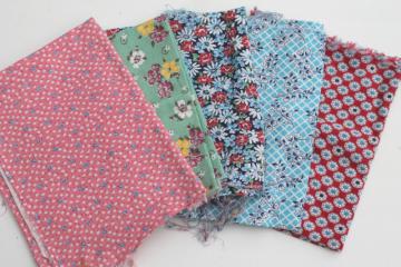 catalog photo of vintage cotton print feedsack fabric lot, authentic farm feed sacks grain bags