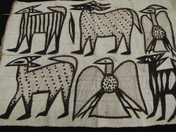 catalog photo of vintage cotton rug or hanging, south american ethnic print, painted llamas / eagle