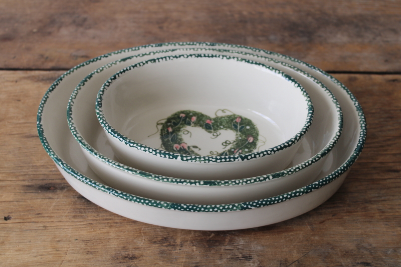 photo of vintage country hearts spongeware stoneware, nesting casserole bowls, grandmacore kitchenware  #6