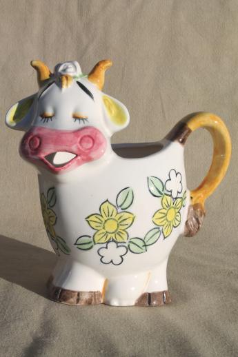 photo of vintage cow shaped milk pitcher, shy smiling cow w/ flower power daisies! #2