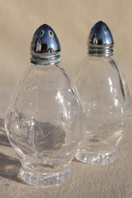 photo of vintage crackle glass salt and pepper shakers, S&P set crystal clear glass #1