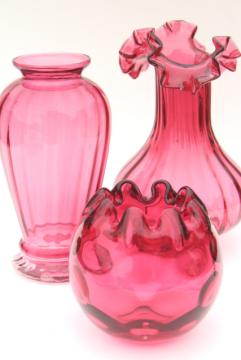 catalog photo of vintage cranberry glass trio of vases, instant collection flower vase grouping