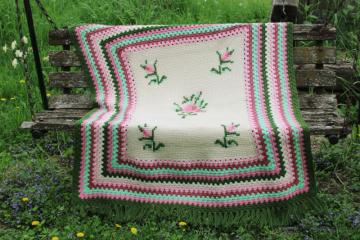 vintage crochet afghan w/ hand embroidered roses, boho fringed lap blanket throw pink & green 