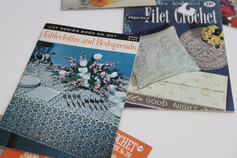 photo of vintage crochet booklets, lace doilies, tablecloths, linens, lot of digest size pattern books #3