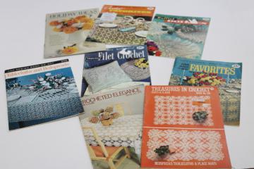 catalog photo of vintage crochet booklets, lace doilies, tablecloths, linens, lot of digest size pattern books