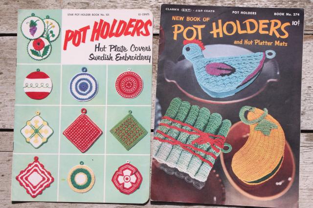 photo of vintage crochet booklets lot - patterns for pot holders, doilies, crocheted lace edgings and more #7