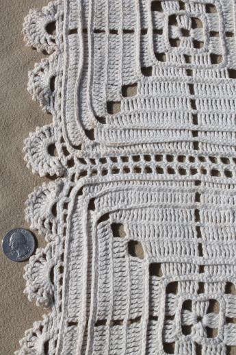 photo of vintage crochet coverlet, handmade white cotton bedspread w/ crochet lace edging #6