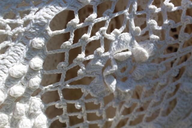 photo of vintage crochet lace bedspread w/ popcorn bobbles, queen cottage chic lacy white cotton spread #6