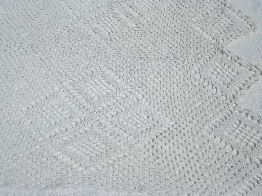 photo of vintage crochet lace bedspread, square block motifs cotton coverlet #4