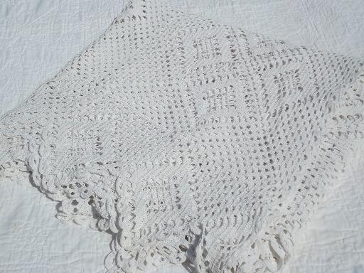 photo of vintage crochet lace bedspread, square block motifs cotton coverlet #6