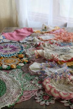 catalog photo of vintage crochet lace doily lot in pretty colored thread, flower doilies and table mats