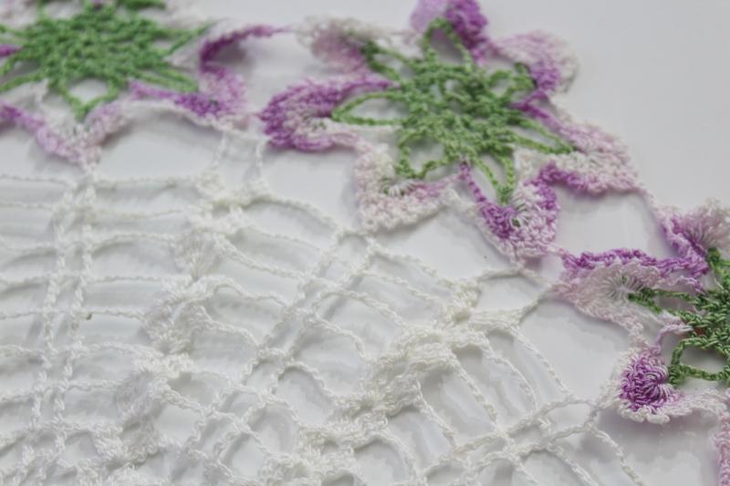 photo of vintage crocheted doilies, colored cotton thread crochet doily lot, pink & red roses #9