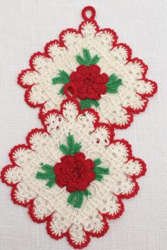 catalog photo of vintage crocheted pot holders, white crochet lace w/ red roses and green leaves