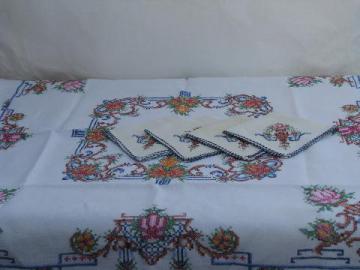 catalog photo of vintage cross-stitch embroidered tablecloth & napkins, urns of flowers