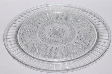 catalog photo of vintage crystal clear Indiana glass sandwich pattern cake / torte plate