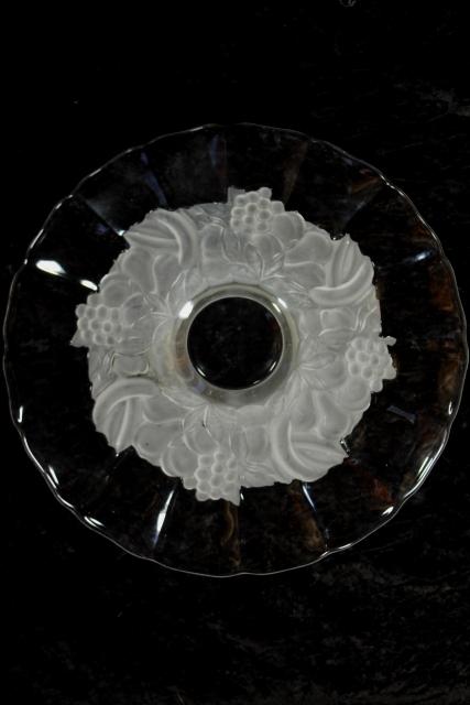 photo of vintage della robbia wreath frosted intaglio torte plate low cake stand, Indiana banana fruits #3