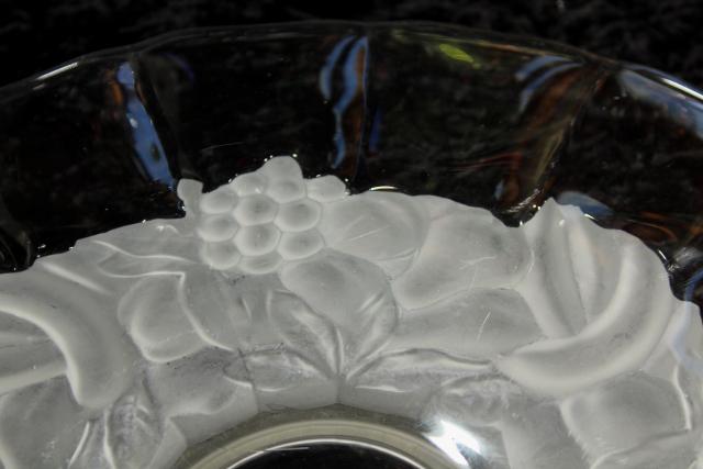 photo of vintage della robbia wreath frosted intaglio torte plate low cake stand, Indiana banana fruits #7