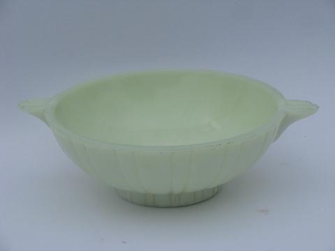 photo of vintage depression glass custard glass serving dish, berry bowl or flower bowl #1