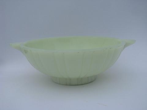 photo of vintage depression glass custard glass serving dish, berry bowl or flower bowl #3