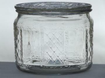catalog photo of vintage depression glass refrigerator box, diamond band round dish 