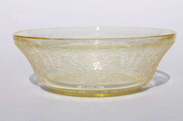 photo of vintage depression glass yellow Hazel Atlas Florentine #2 poppy bowl, gravy & cream pitcher #3