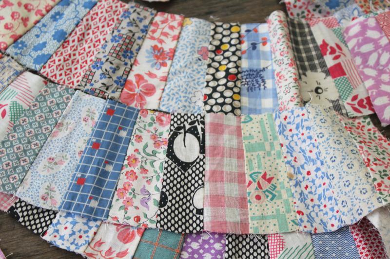 photo of vintage double wedding ring quilt pieces, 30s 40s 50s print cotton fabric scraps #2