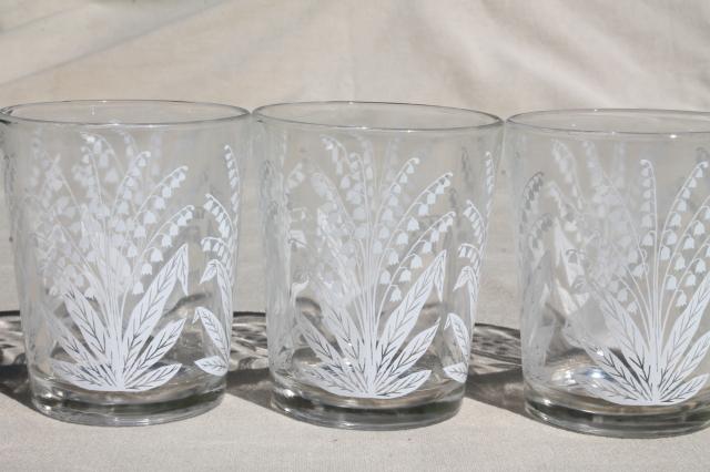 photo of vintage drinking glasses set, lily of the valley flowered print glass tumblers #4