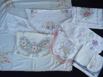 catalog photo of vintage embroidered linens w/ crochet lace, tablecloths and table runners