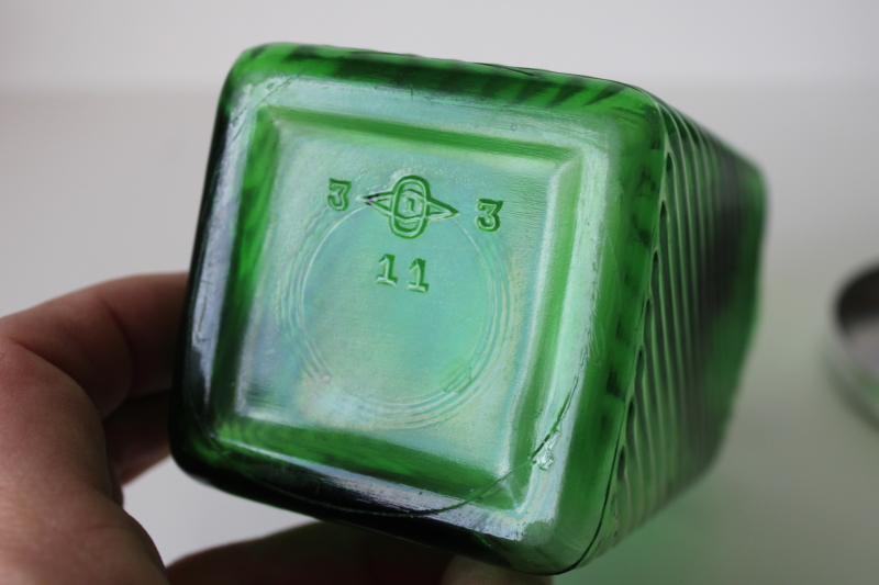 photo of vintage emerald green depression glass Tea canister, spiral rib pattern Hoosier jar w/ lid #4