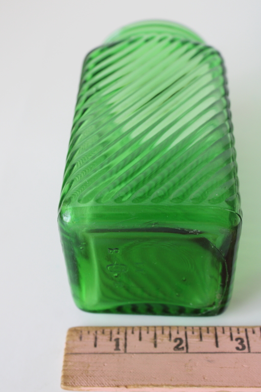 photo of vintage emerald green depression glass Tea canister, spiral rib pattern Hoosier jar w/ lid #5