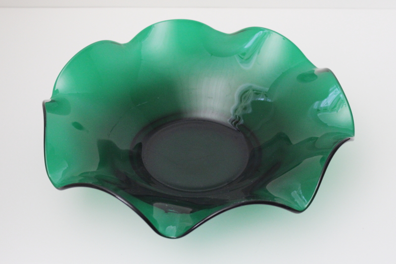 photo of vintage emerald green glass centerpiece console bowl, large ruffled shape #4