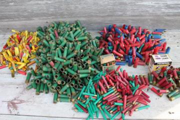 catalog photo of vintage empty shotgun shells for western arts & crafts or jewelry, huge lot of 1100+ 