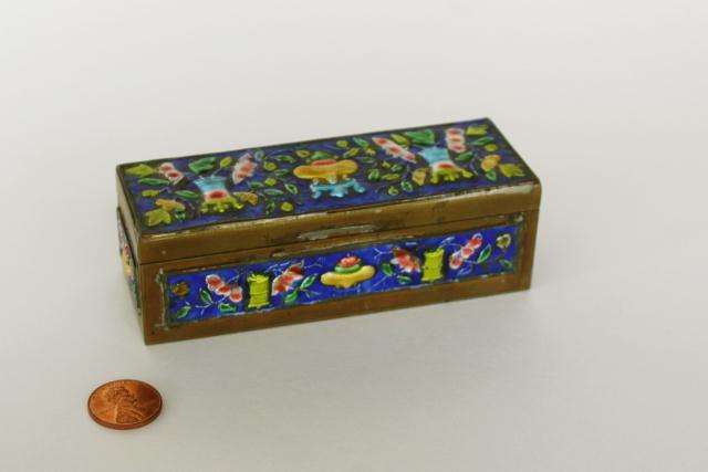 photo of vintage enameled brass box made in China, pocket spice box, snuff box, coin holder? #2