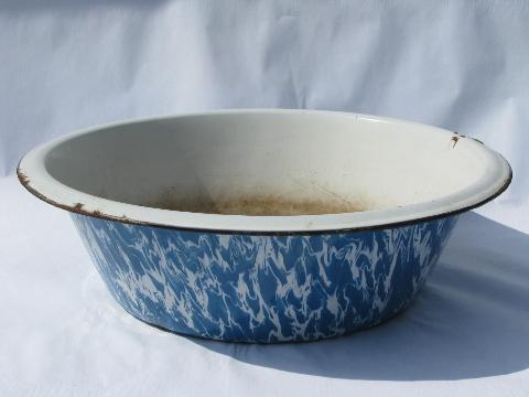 photo of vintage enamelware, blue & white swirl graniteware enamel, big round dishpan #1