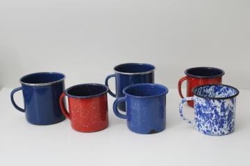 catalog photo of vintage enamelware camp cups, lot of metal mugs in red, white & blue spatterware splatterware