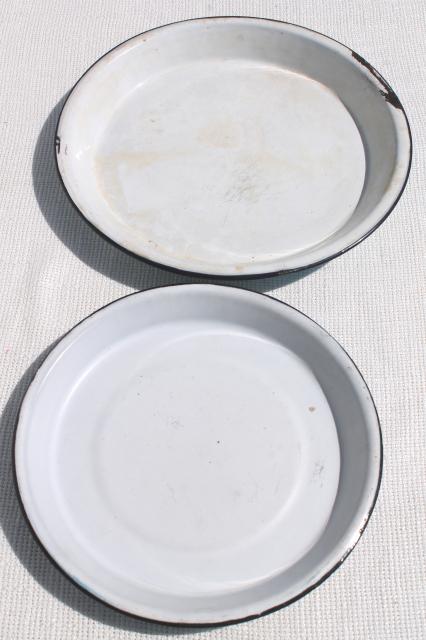 photo of vintage enamelware camp plates & pie pans, blue & white spatter ware and swirl enamel #3